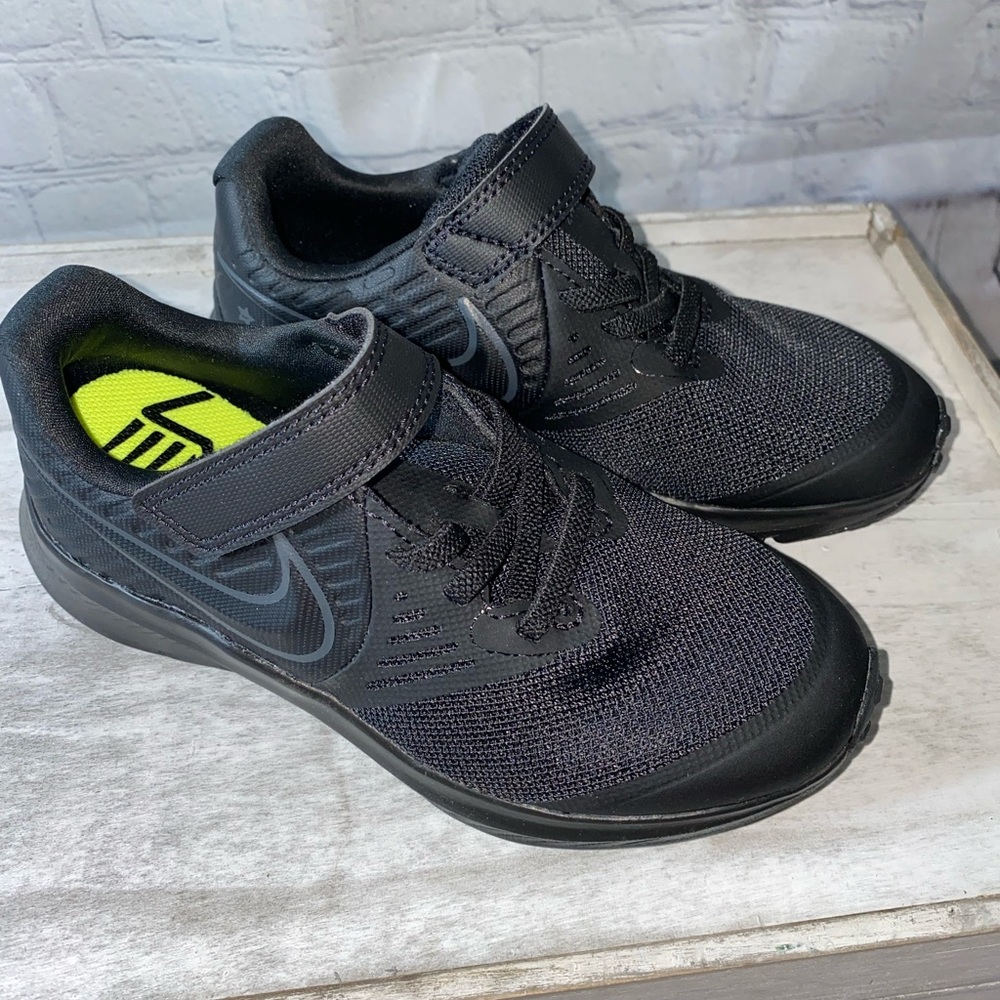 NIKE STAR RUNNER 2 (PSV) BLACK VELCRO YOUTH SHOES - Picture 2 of 6